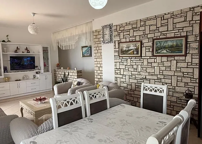 Luan Apartment *