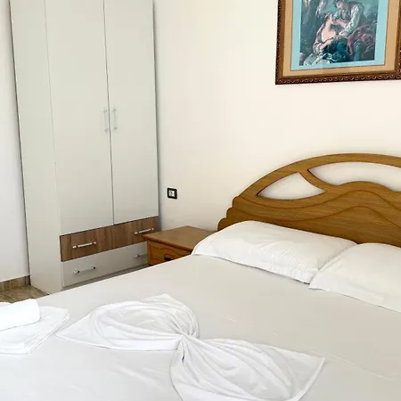 Luan * Sarandë